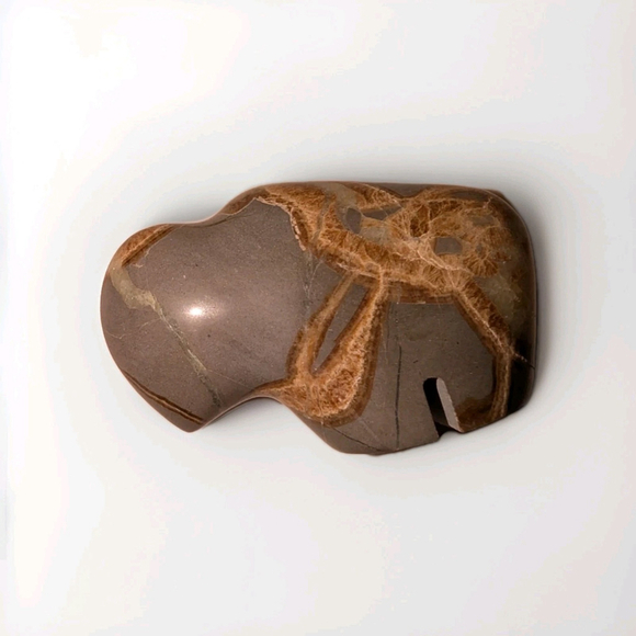 Zuni Fetish Septarian Buffalo Nodule Carving Grey and Brown 1.75" - Picture 3 of 9